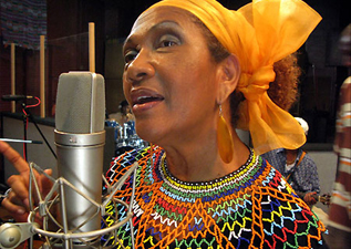 Marcia Griffiths feat. Kymani Marley & Andrew Tosh en el Rototom 2012