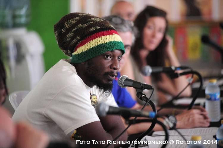Reggae Es Expresiones E Impresiones De La Vida En El Ghetto